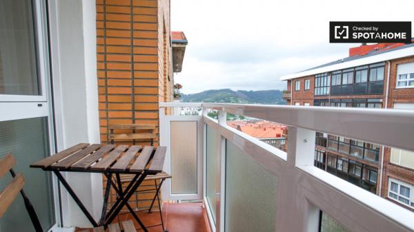 Habitación exterior en apartamento de 3 dormitorios en Getxo, Bilbao