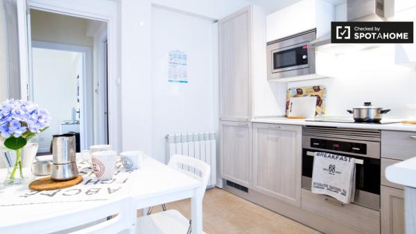 Habitación soleada en apartamento de 3 dormitorios en Getxo, Bilbao