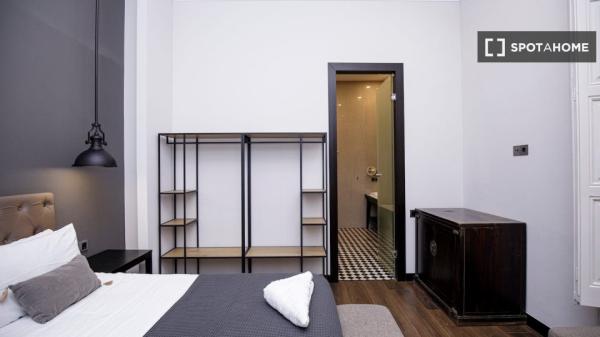 Apartamento de 1 dormitorio en alquiler en Ciutat Vella, Barcelona.