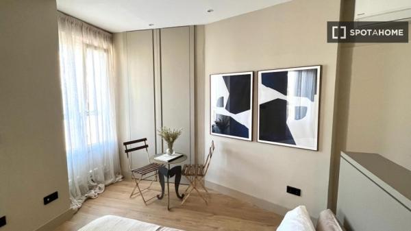 Apartamento de 1 dormitorio en alquiler en Madrid