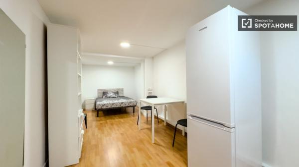 Estudio en alquiler en Ciutat Vella, Barcelona