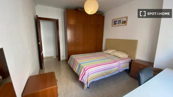 Apartamento entero de 3 habitaciones en Barcelona.