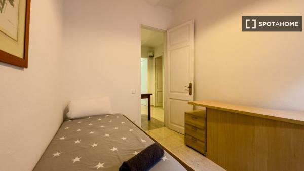 Apartamento de 3 dormitorios en alquiler en Barcelona