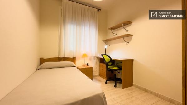 Apartamento de 3 dormitorios en alquiler en Sants, Barcelona