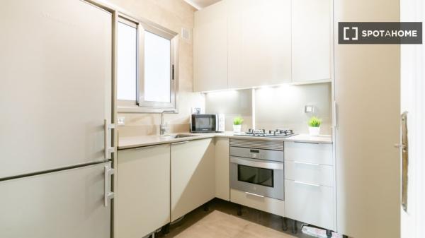 Quartos para alugar em apartamento de 4 quartos em Barcelona