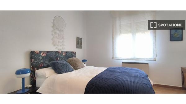 Apartamento de 3 dormitorios en alquiler en Centro, Madrid