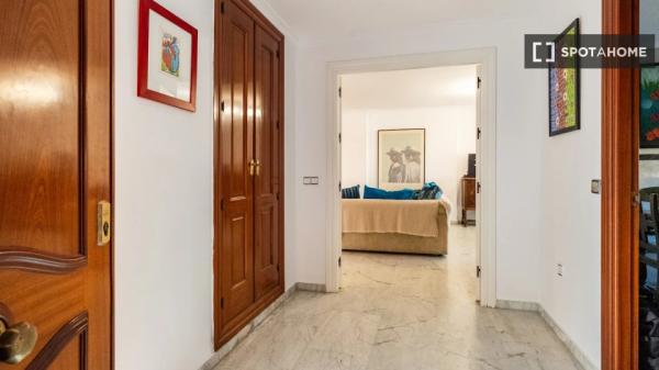 Whole 2 bedrooms apartment in Málaga