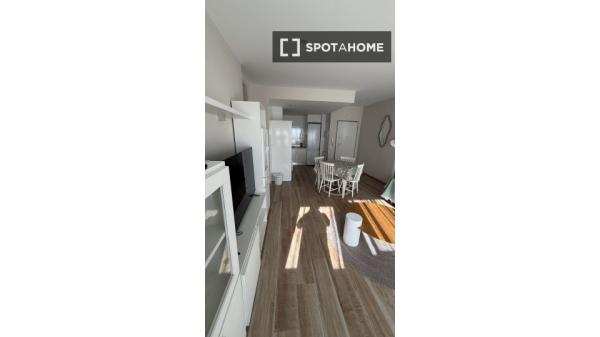 Habitación en piso compartido en Almería