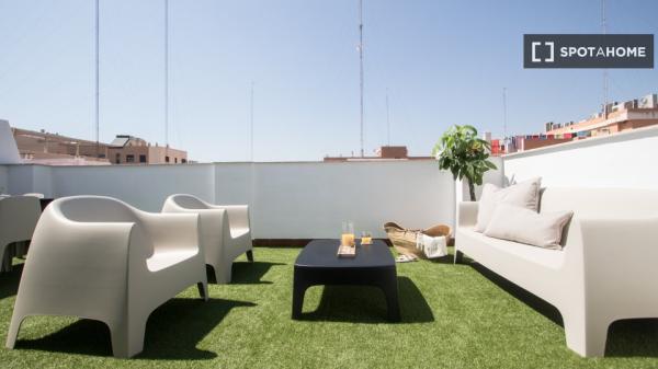 Whole 1 bedrooms apartment in València