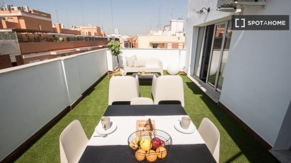 Whole 1 bedrooms apartment in València