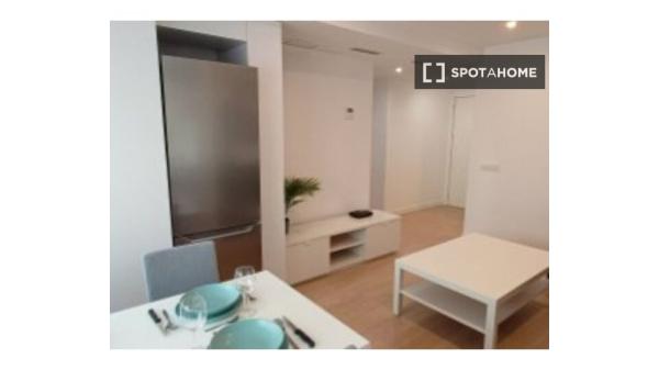 Apartamento de 2 dormitorios en alquiler en Lavapiés, Madrid