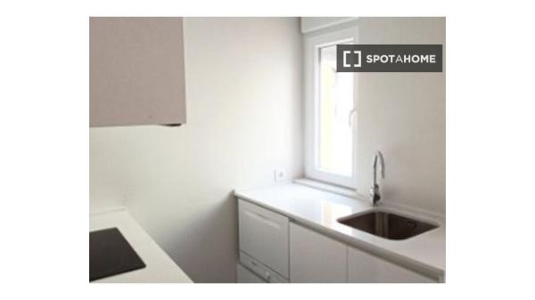 Apartamento de 2 dormitorios en alquiler en Lavapiés, Madrid