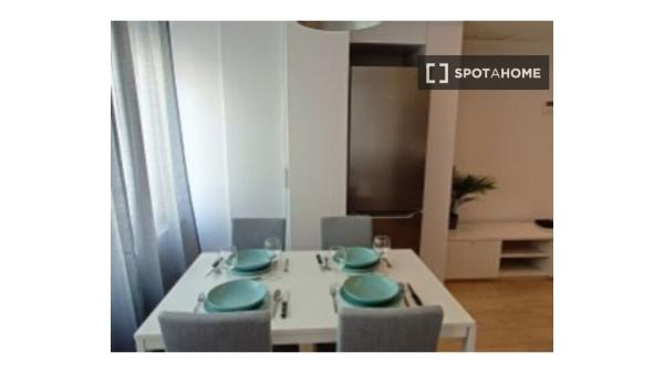 Apartamento de 2 dormitorios en alquiler en Lavapiés, Madrid