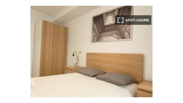 Apartamento de 2 dormitorios en alquiler en Lavapiés, Madrid