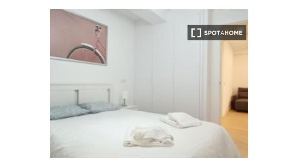 Apartamento de 2 dormitorios en alquiler en Lavapiés, Madrid