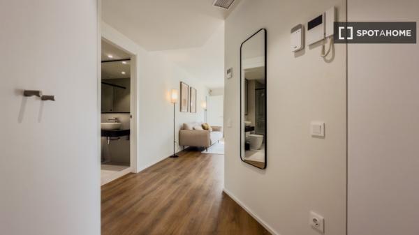 3-bedroom apartment for rent in Gràcia, Barcelona