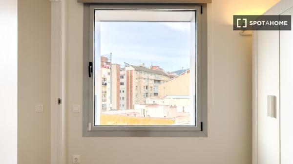 3-bedroom apartment for rent in Gràcia, Barcelona