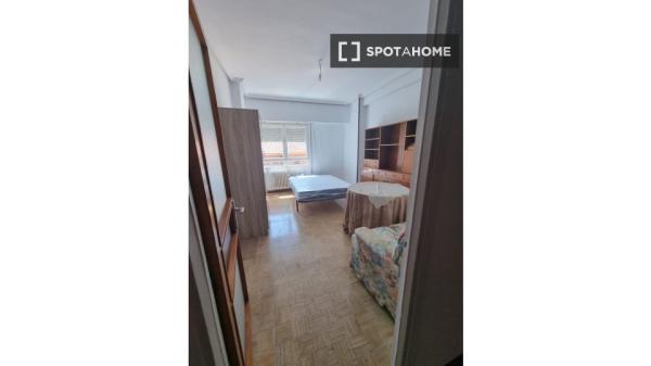 Chambre à louer dans un appartement partagé à Valladolid