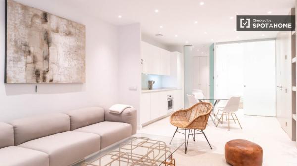 Apartamento de 2 dormitorios en alquiler en Arganzuela, Madrid