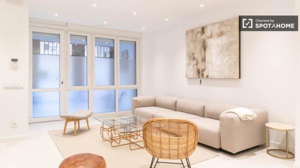 Apartamento de 2 dormitorios en alquiler en Arganzuela, Madrid