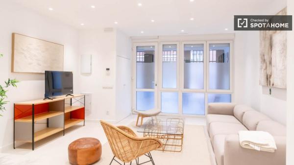 Apartamento de 2 dormitorios en alquiler en Arganzuela, Madrid