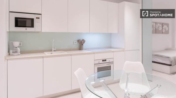 Apartamento de 2 dormitorios en alquiler en Arganzuela, Madrid