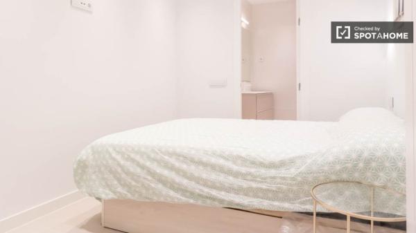 Apartamento de 2 dormitorios en alquiler en Arganzuela, Madrid