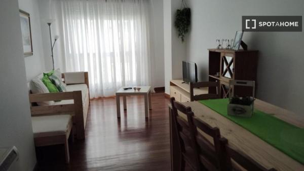 Piso entero de 3 habitaciones en Cangas