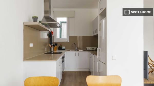 Apartamento entero de 3 habitaciones en Barcelona.