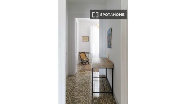 Apartamento entero de 3 habitaciones en Barcelona.