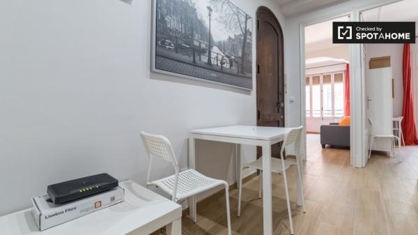 Przestronny pokój w apartamencie z 6 sypialniami w Extramurs, Valencia