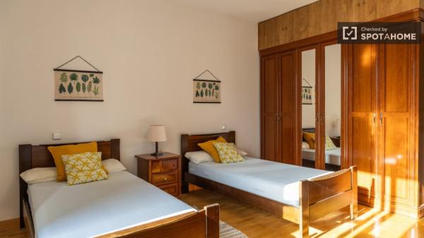 Apartamento de 2 dormitorios en Centro, Madrid