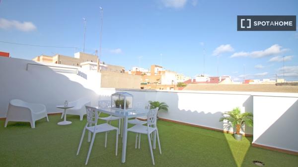 Whole 1 bedrooms apartment in València