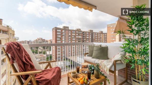 Apartamento entero de 2 dormitorios en Barcelona.