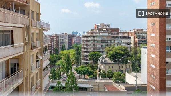 Apartamento entero de 2 dormitorios en Barcelona.