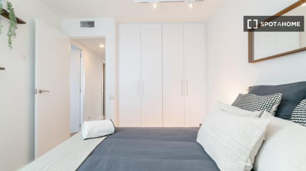 Apartamento entero de 2 dormitorios en Barcelona.