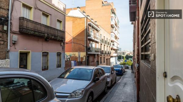 Apartamento de 1 dormitorio en alquiler en Usera, Madrid