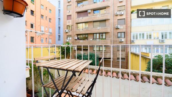 Piso en alquiler de 2 habitaciones en Moncloa - Aravaca, Madrid