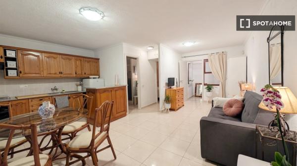 Apartamento entero de 1 dormitorio en Lomas de Polo-Pinomar