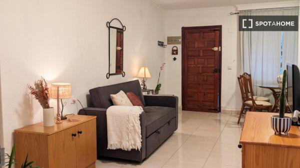 Apartamento entero de 1 dormitorio en Lomas de Polo-Pinomar