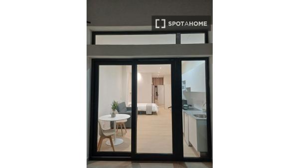 Studio apartment for rent in La Saïdia, Valencia