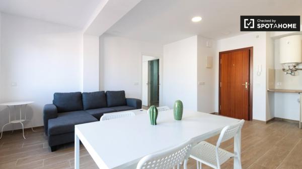 Amplio apartamento de 1 dormitorio en alquiler en Sants, Barcelona