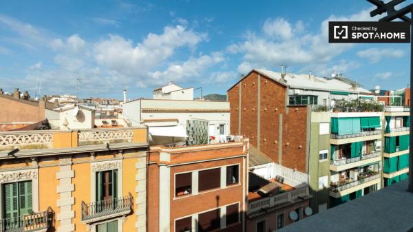 Amplio apartamento de 1 dormitorio en alquiler en Sants, Barcelona