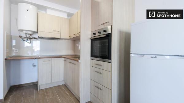 Amplio apartamento de 1 dormitorio en alquiler en Sants, Barcelona