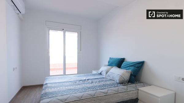 Amplio apartamento de 1 dormitorio en alquiler en Sants, Barcelona