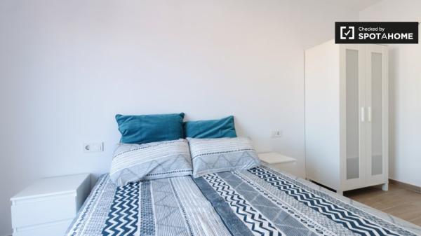 Amplio apartamento de 1 dormitorio en alquiler en Sants, Barcelona