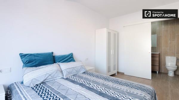 Amplio apartamento de 1 dormitorio en alquiler en Sants, Barcelona