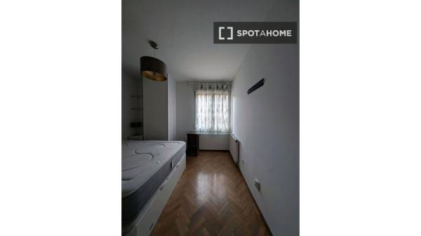 Apartament o powierzchni 39 m2 z widokiem na okolicę w dzielnicy Imperial - RDS2G