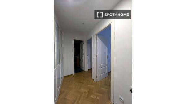 Apartament o powierzchni 39 m2 z widokiem na okolicę w dzielnicy Imperial - RDS2G