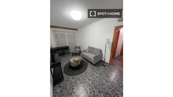 Quarto em apartamento compartilhado em Sant Adrià de Besòs